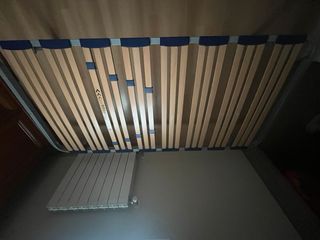 Somier 90cm con patas metálicas