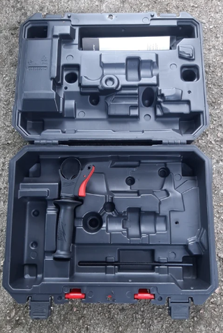 Caja de herramientas Milwaukee