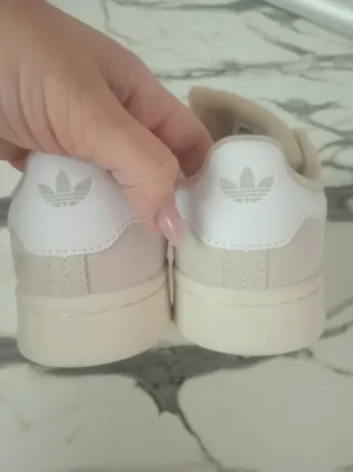 Adidas Campus 00s beige/blanca