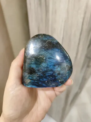 Pietra Labradorite blu