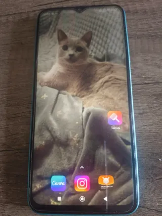 Xiaomi Redmi 10 5G con protettore e custodia