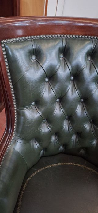 Silla de escritorio inglesa antigua de cuero