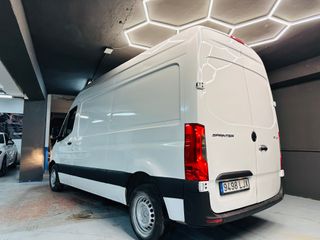 Mercedes-Benz Sprinter 2022