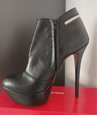 Stivaletti tacco alto plateau colore nero