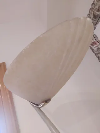 Lámpada de peu moderna metal i alabastre