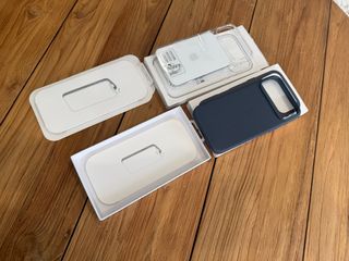 2x Cover iPhone 17 Pro Max: Blu e Trasparente