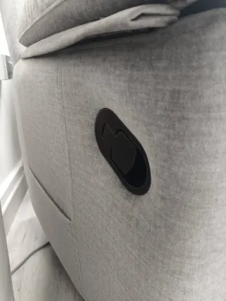 Poltrona relax con meccanismo a spinta in tessuto grigio