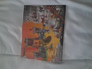 Mega Bloks Dragons Metal Ages Fortaleza