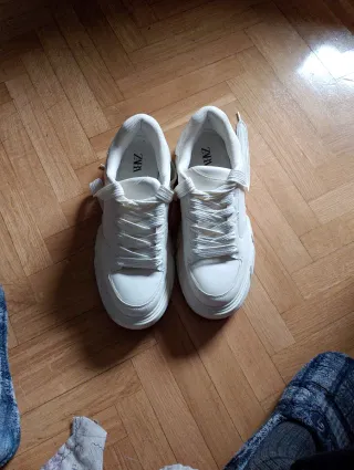 Zapatillas Zara Talla 46 Blancas