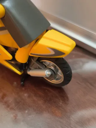 Moto Playmobil Racer Amarilla