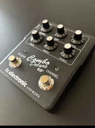 Pedal Amplificador TC Electronic Combo Deluxe