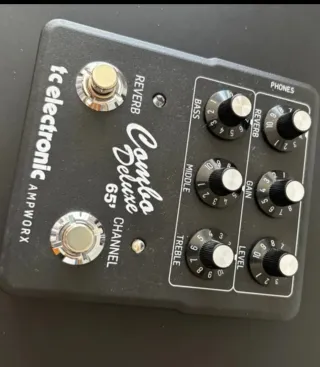 Pedal Amplificador TC Electronic Combo Deluxe