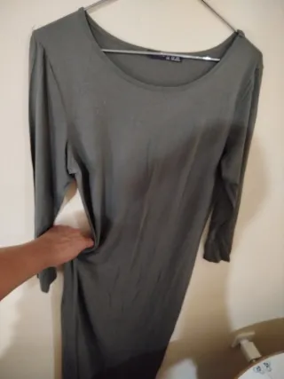 Vestido largo verde con cinturón