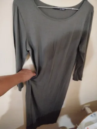 Vestido largo verde con cinturón