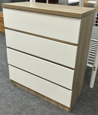 Cómoda 4 cajones