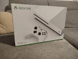Xbox One S 500GB + Controller + 3 Giochi
