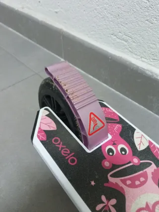 Patinete infantil rosa y blanco OXELO