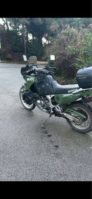 Honda XRV750 Africa Twin Trail