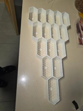 Organizador hexagonal para coches