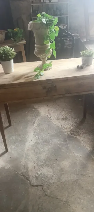 Mesa tocinera grande de madera