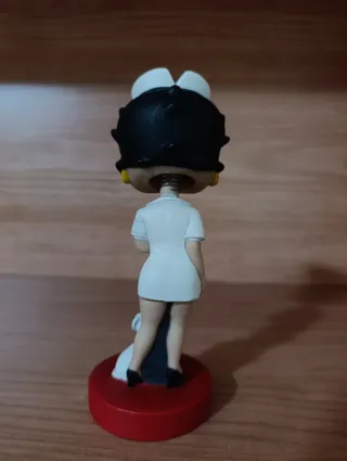 Statuina di Betty boop infermiera