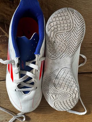 Botas fútbol niño Adidas Talla 33