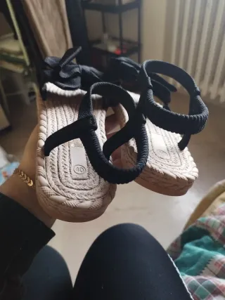 Sandali Shein con fiocco nero Tg 40