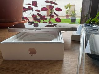 IPHONE 13 128GB IMPECABLE