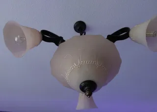 Lámpara de forja y cristal