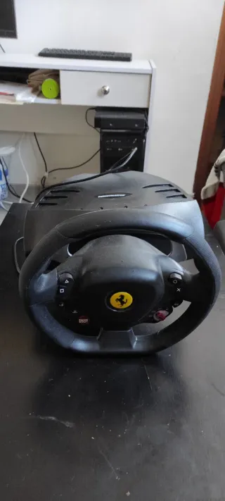 Volante Ferrari Simracing