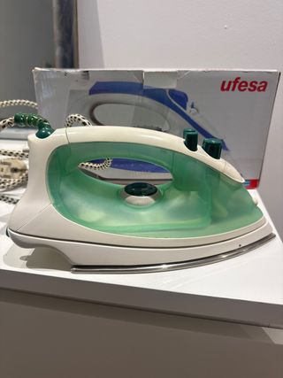 Plancha de vapor Ufesa