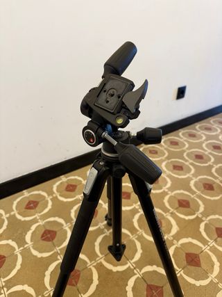Trípode Manfrotto 190X con rótula