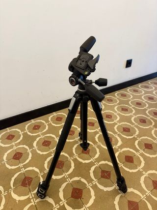 Trípode Manfrotto 190X con rótula