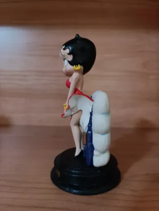 Statuetta Betty Boop stile Marilyn Monroe