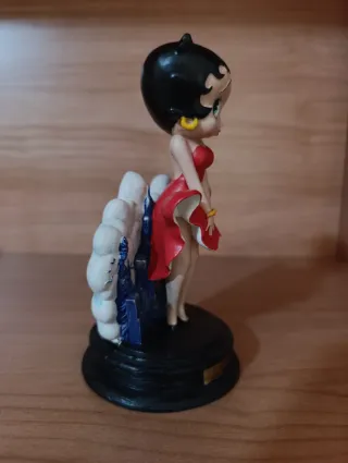 Statuetta Betty Boop stile Marilyn Monroe