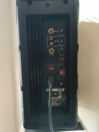 Yamaha MG10XUF Mesa de Mezclas+ altavoces.