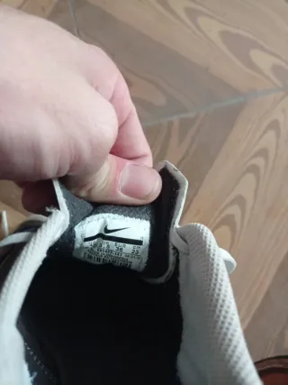 Botas de fútbol Nike Talla 36