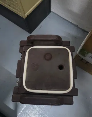 Contenedor Isotérmico Cambro Camtaine