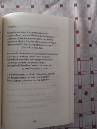 El cuervo y otros poemas: Antología poética bil...