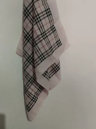Pañuelo rosa cuadros escoceses