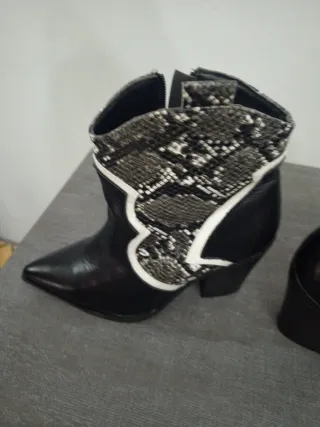 Stivali donna tacco alto pitonati