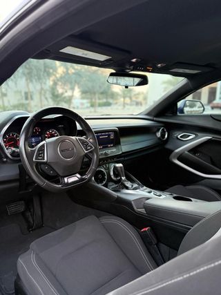 Chevrolet Camaro 2021