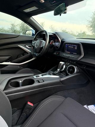 Chevrolet Camaro 2021