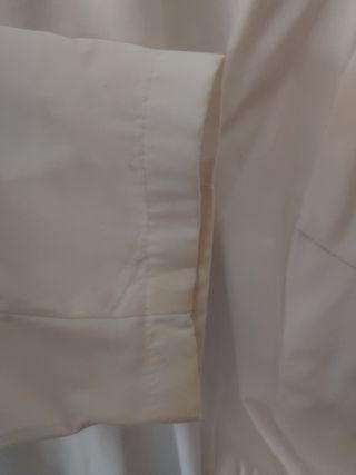 Bata blanca de mujer