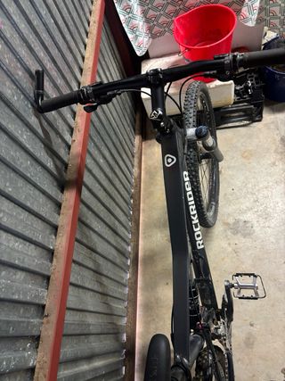 Bicicleta Montaña Rockrider gris