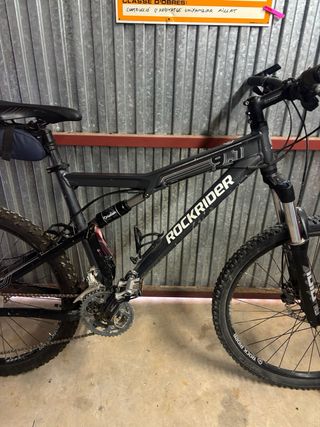 Bicicleta Montaña Rockrider gris