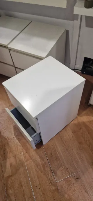 4 cómodas Malm de 2 cajones blancas