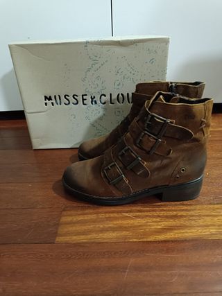 Botines serraje MUSSE&CLOUD marrones