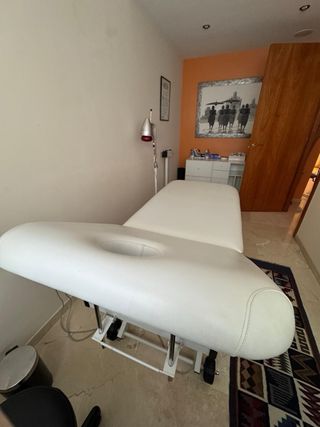 Camilla electrica de fisioterapia y masaje