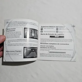 4 manuales ps1: F1 98, 2000, FIFA 2004...